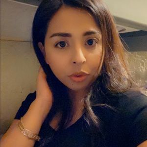 Meet your Posher, Gaby